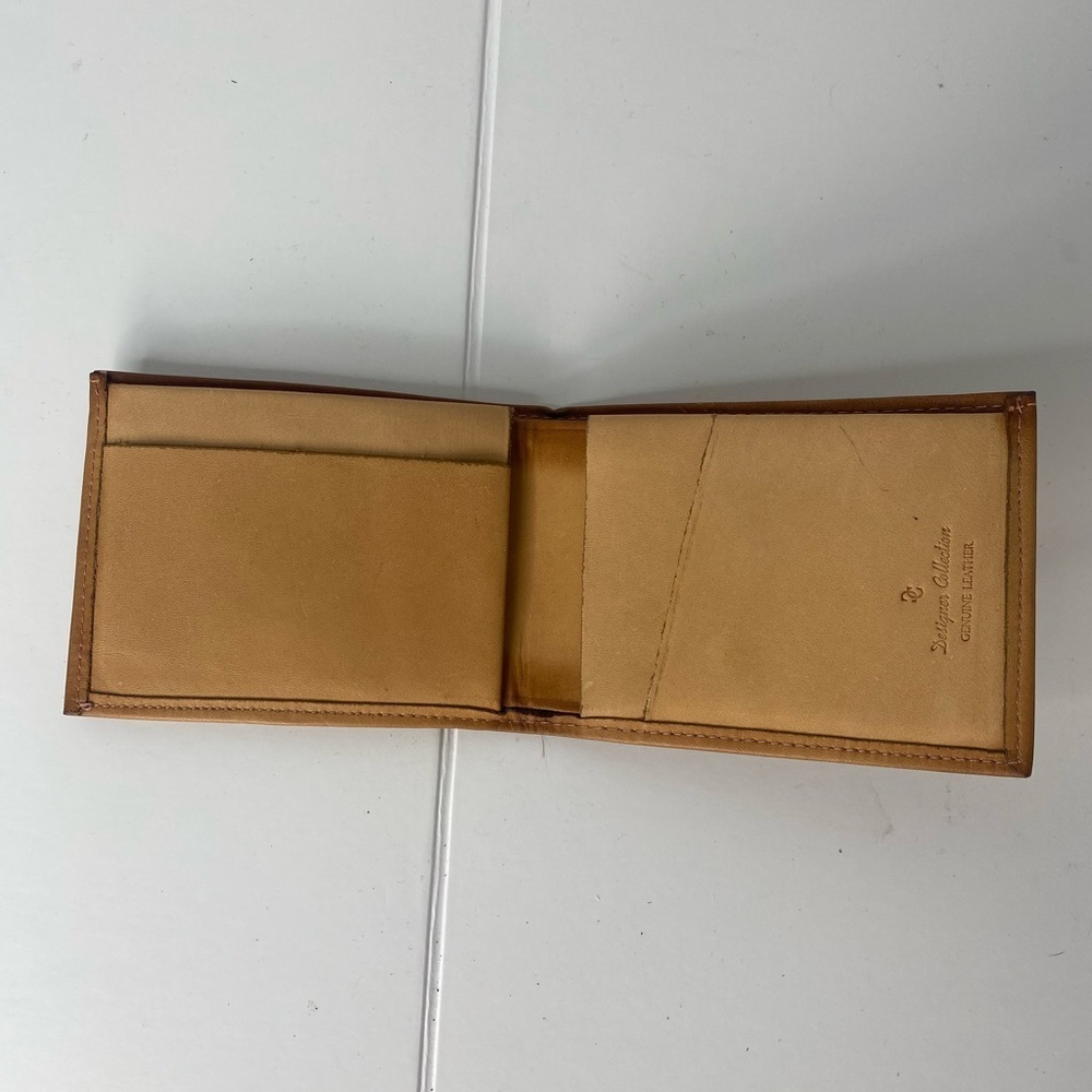 Vintage Designer Collection Tan Leather Wallet w Embossed Tooled Eagle Design - Picture 5 of 5